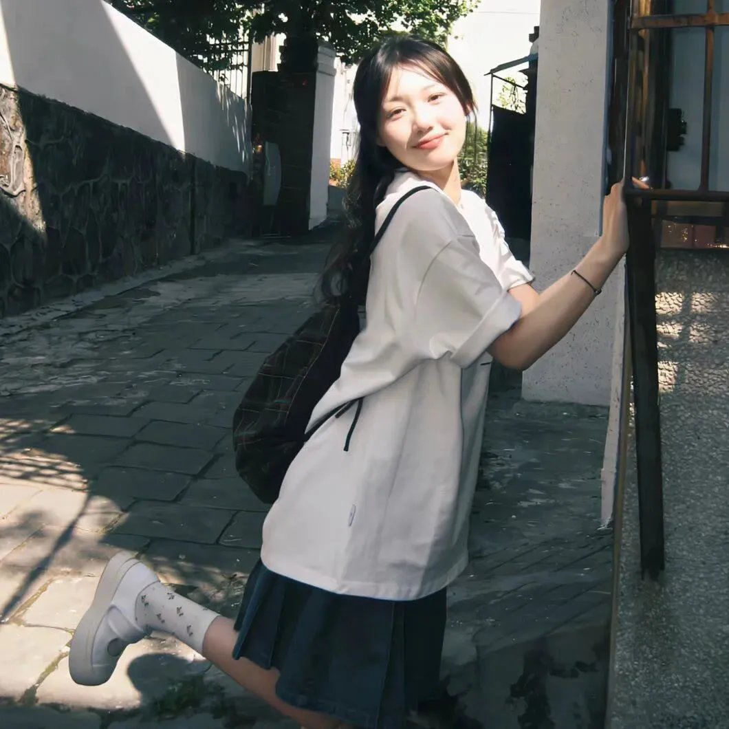 冲向天空海报